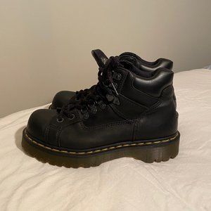 Dr. Martens 10962 Black boots